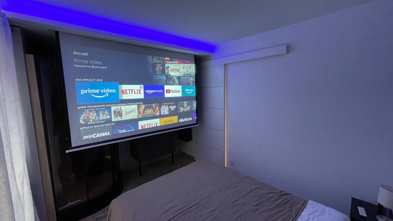 Bienvenue Chez Vous "Appartement Classe 2 Etoiles En Rdc Avec Espace Exterieur Et Parking" Dole Ngoại thất bức ảnh