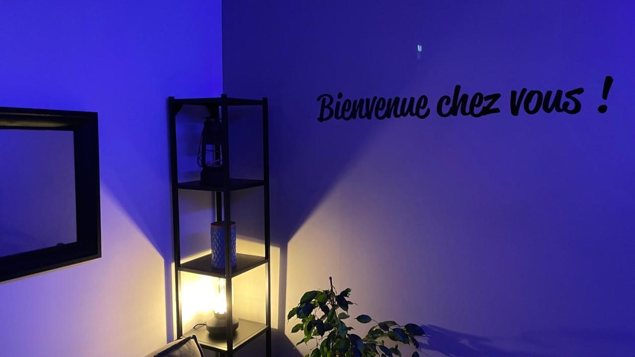 Bienvenue Chez Vous "Appartement Classe 2 Etoiles En Rdc Avec Espace Exterieur Et Parking" Dole Ngoại thất bức ảnh